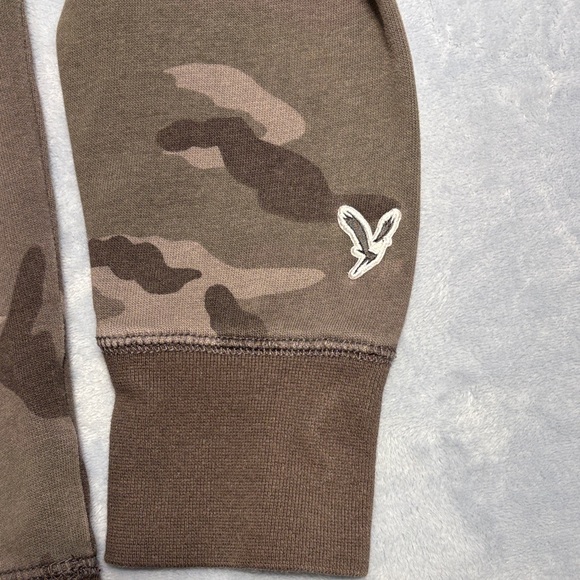 American Eagle Outfitters Brown Camouflage Crewneck Sweatshirt - Picture 3 of 6